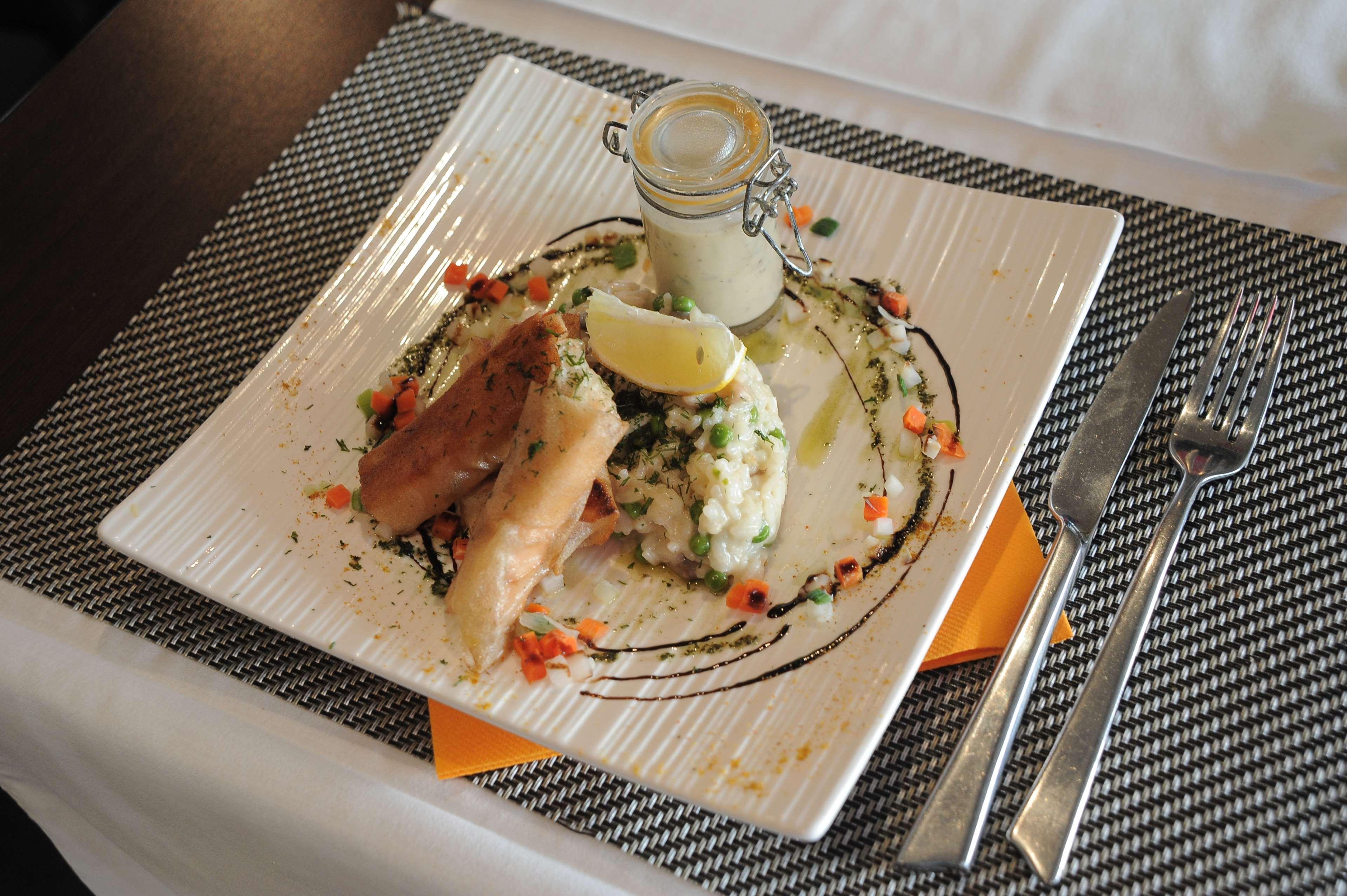 Hotel Kyriad Dieppe 锡河边的圣奥班 外观 照片